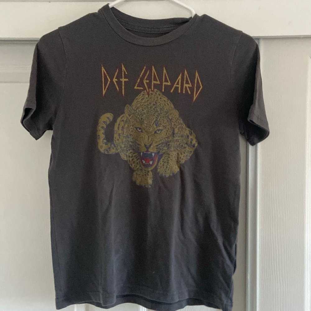 Def leopard girls tshirt